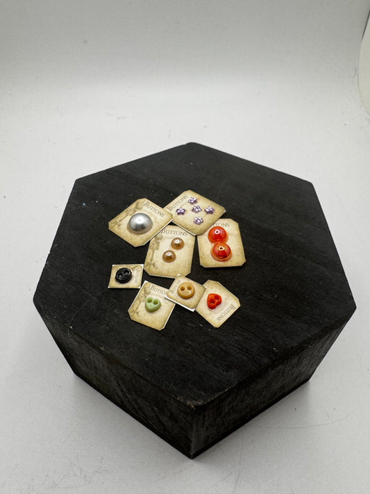 1/12th Button Cards x5