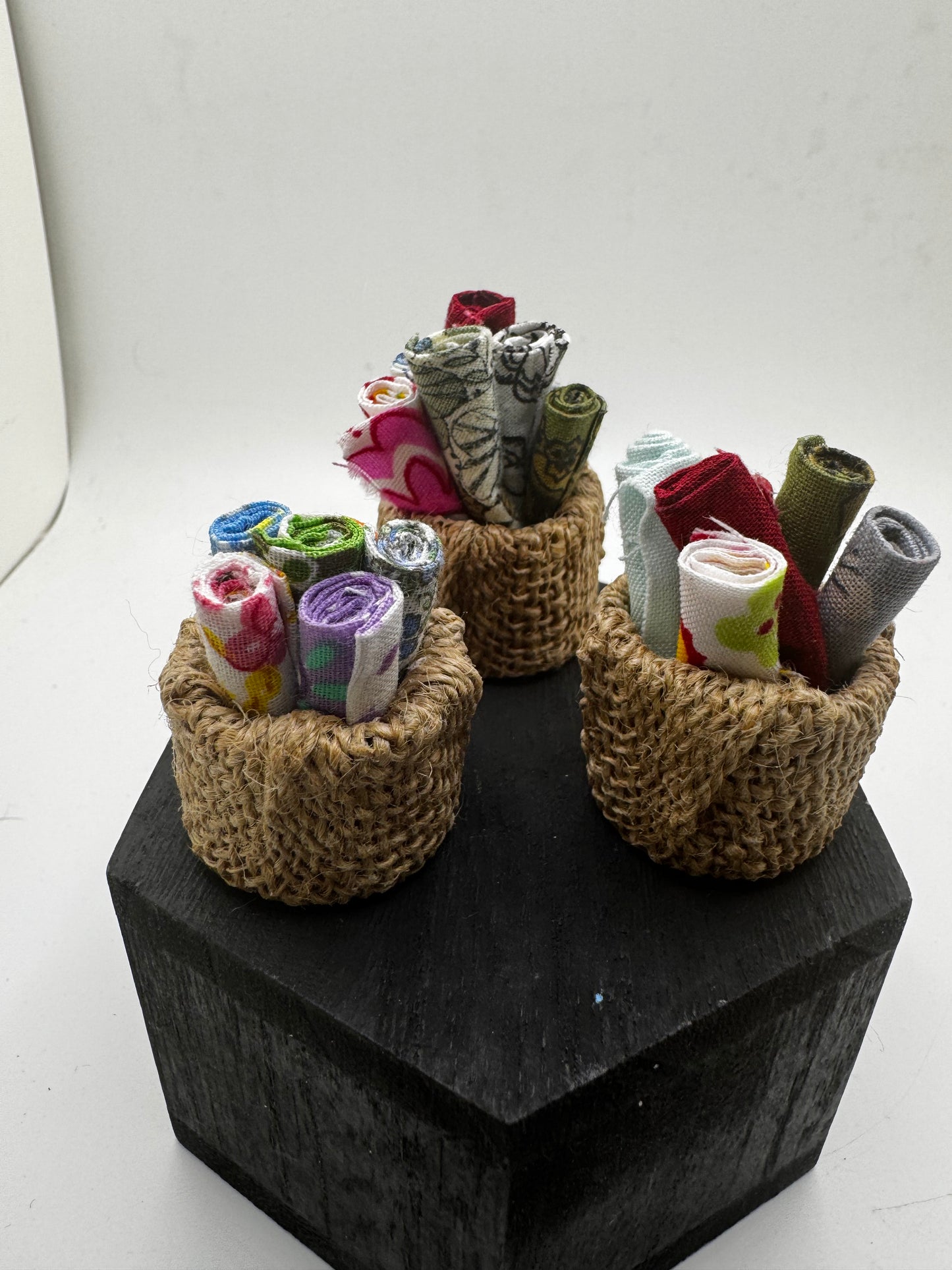 1/12th Roll End Basket x1