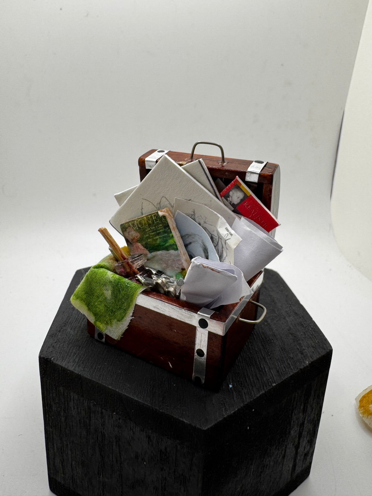 1/12th Artist Box x1