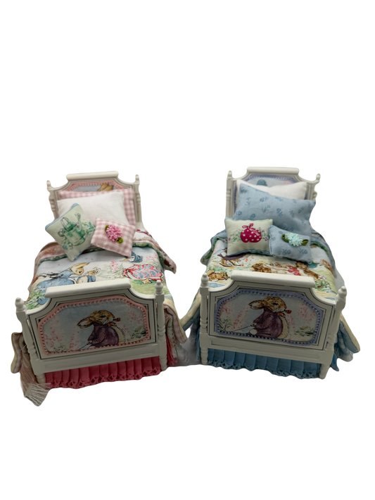1/12th - 1:12 - 1 inch scale Beatrix Potter Single bed (2 available)