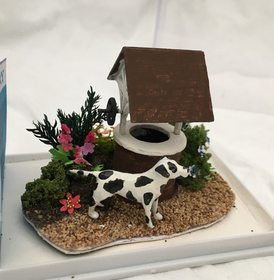 Dolls House Miniatures ( 1/48th - 1:48th - 1/4" - Quarter Inch Scale ) - Hand Made Garden Wishing Well Scene