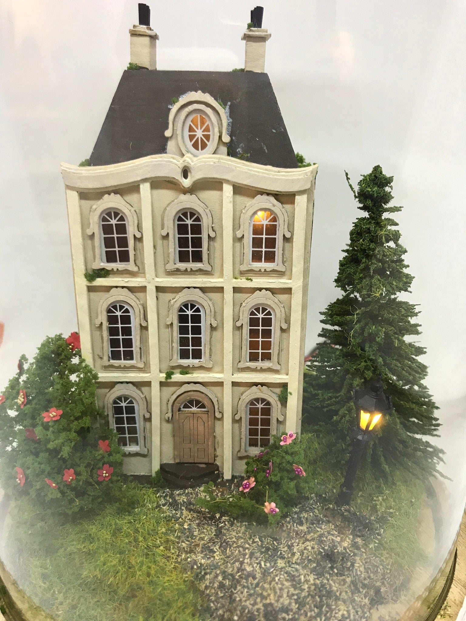 Handmade Dome with 1/144th 1:144th scale french House Scene - LED lit