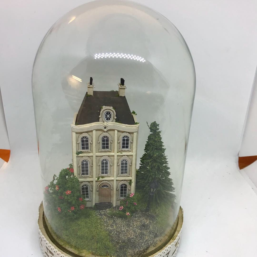 Handmade Dome with 1/144th 1:144th scale french House Scene - LED lit