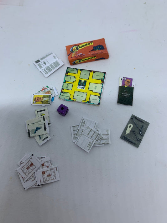 Dolls House Miniatures - Cluedo set