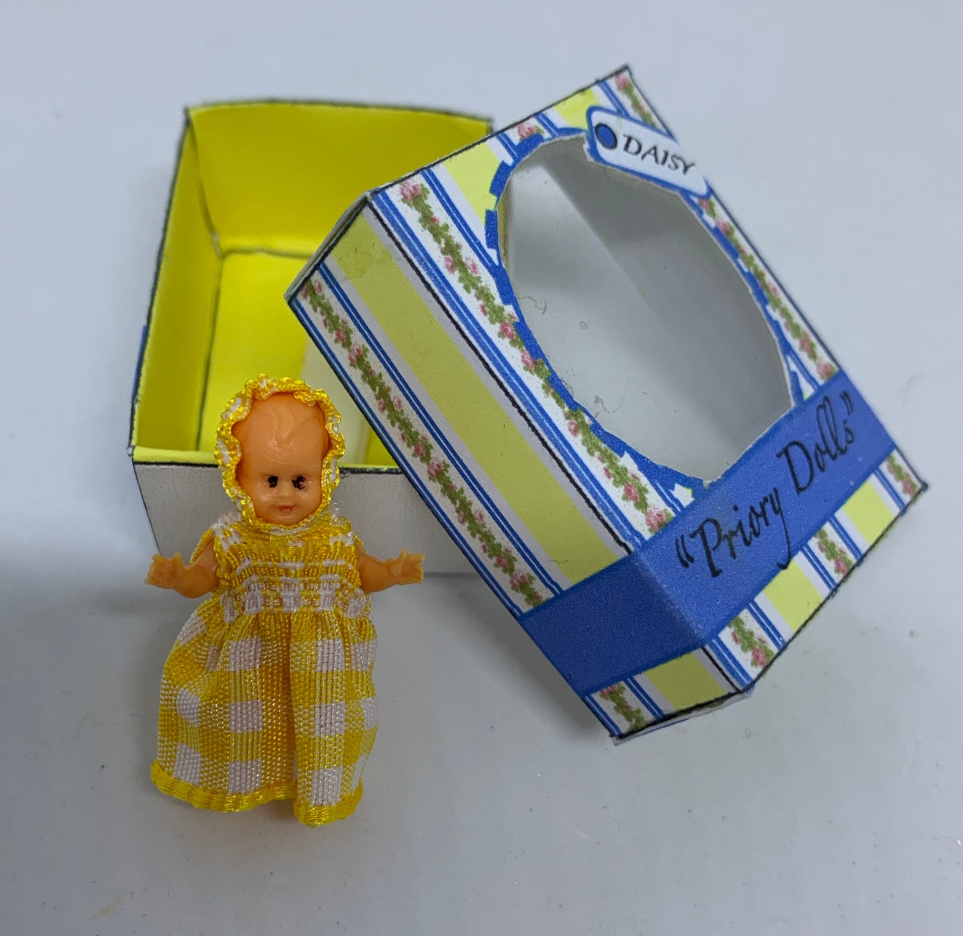 Dolls House Miniatures - Boxed Dolls (various colours)