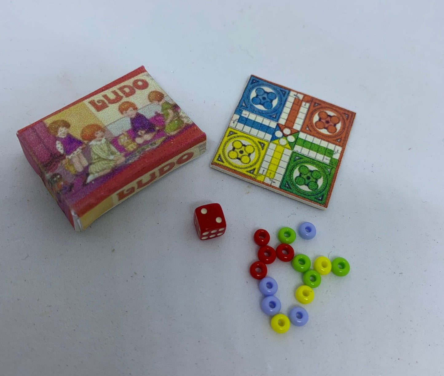 Dolls House Miniatures - Ludo Set - vintage