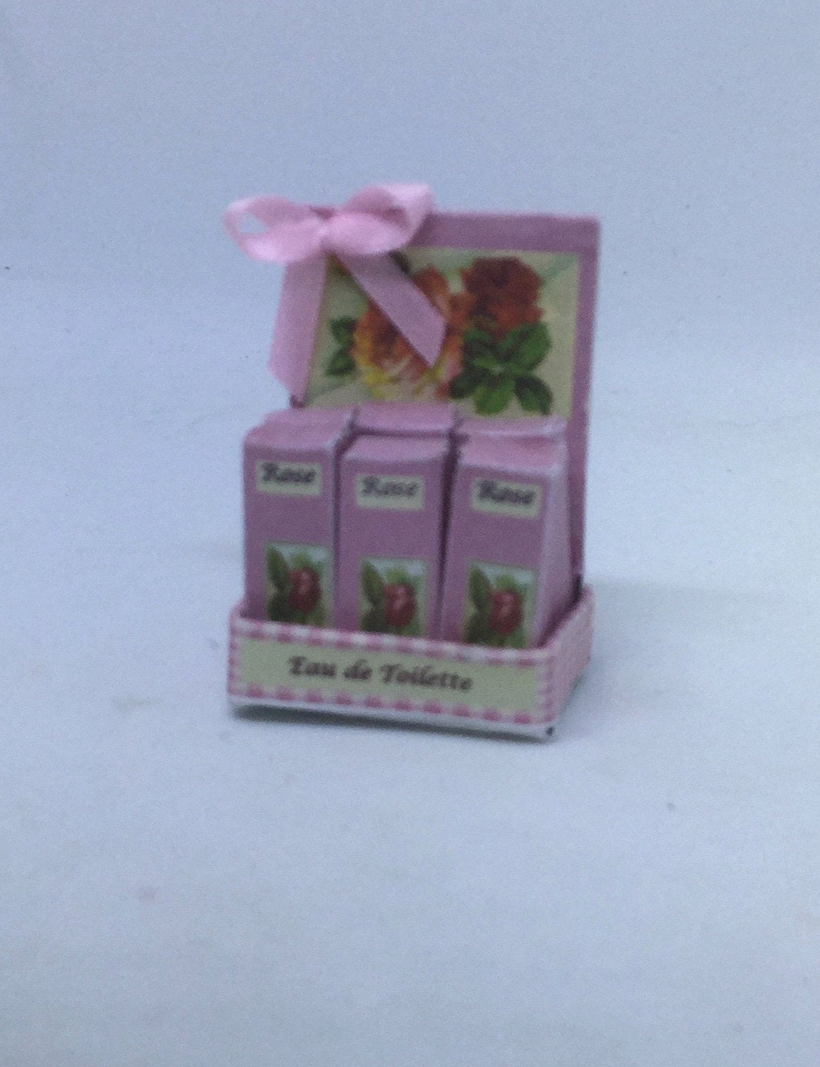 Dolls House Miniatures - Rose Toiletries Collection