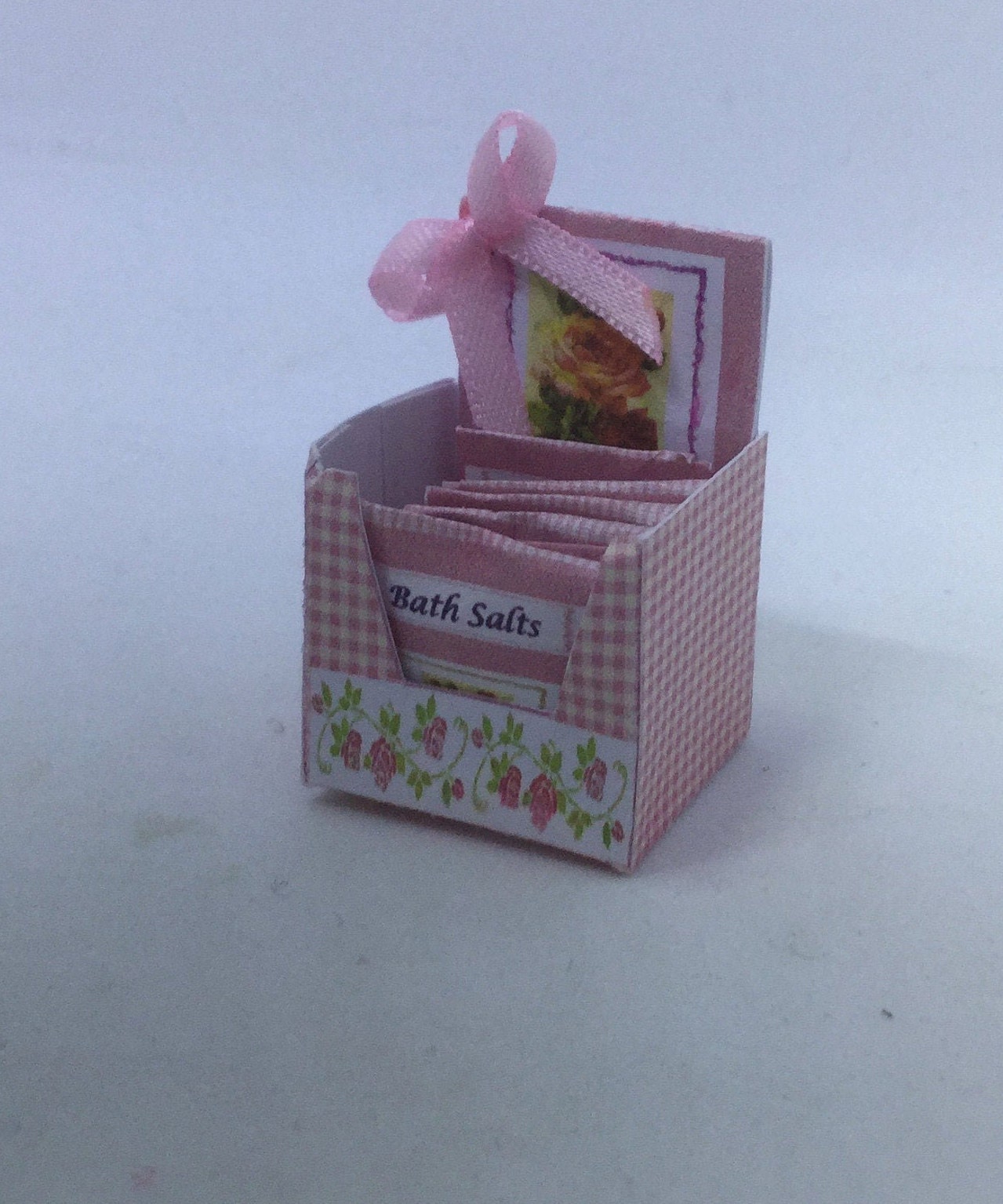 Dolls House Miniatures - Rose Toiletries Collection