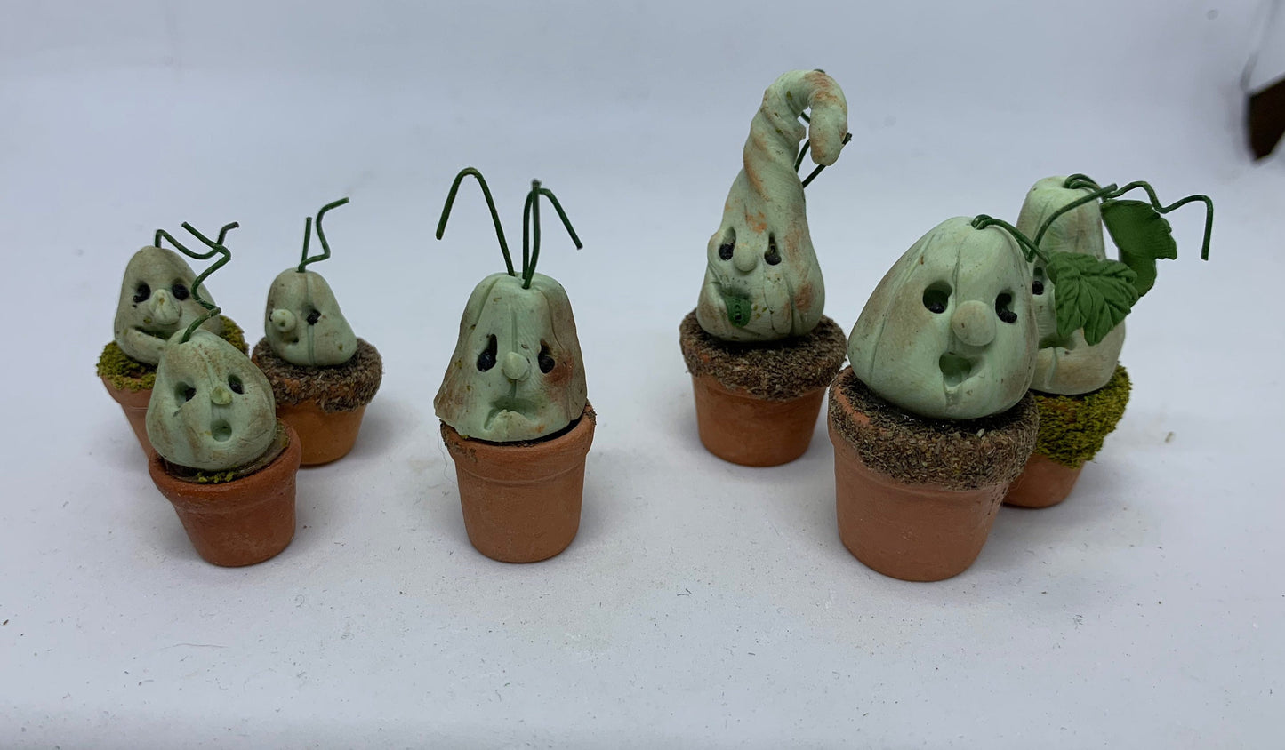 Dolls House Miniatures - Mandrake x1 (comes in 3 sizes)
