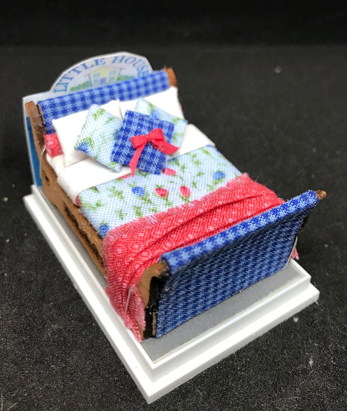 Dolls House Miniatures ( 1/48th - 1:48 - 1/4" - Quarter Inch Scale )  - Hand Made Double Bed  - JASMINE