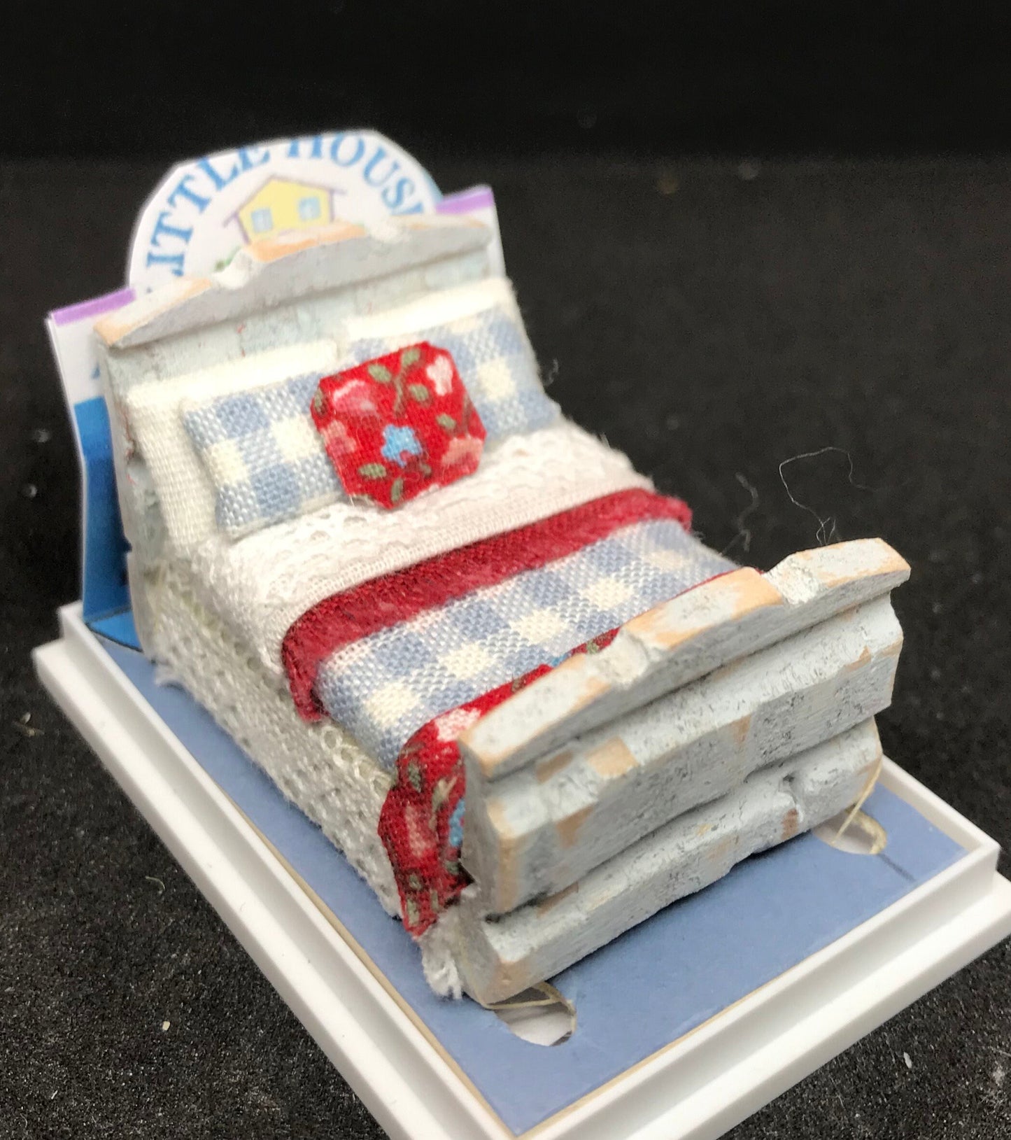 Dolls House Miniatures ( 1/48th - 1:48 - 1/4" - Quarter Inch Scale )  - Hand Made Double Bed  - PEGGY