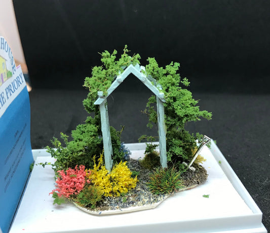 Dolls House Miniatures ( 1/48th - 1:48th - 1/4" - Quarter Inch Scale )  Hand Made Garden Arch Scene