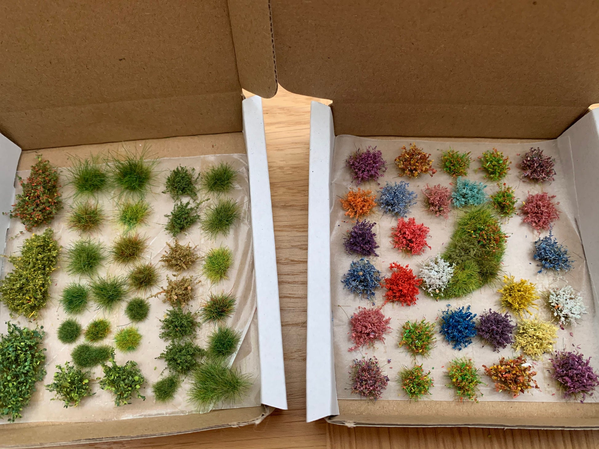 Dolls House Miniatures ( 1/48th - 1:48th - 1/4" - Quarter Inch Scale ) 1/24th or  SCENICS