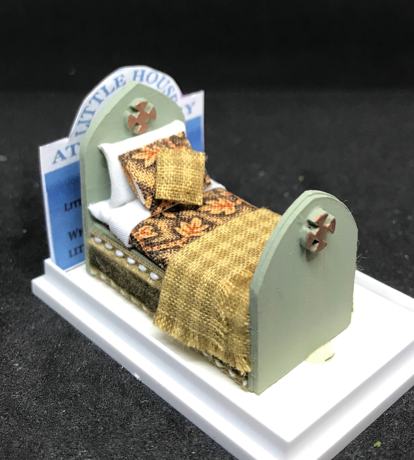 Dolls House Miniatures ( 1/48th - 1:48th - 1/4" - Quarter Inch )  - Hand Made  - Single Bed - HENRIETTA