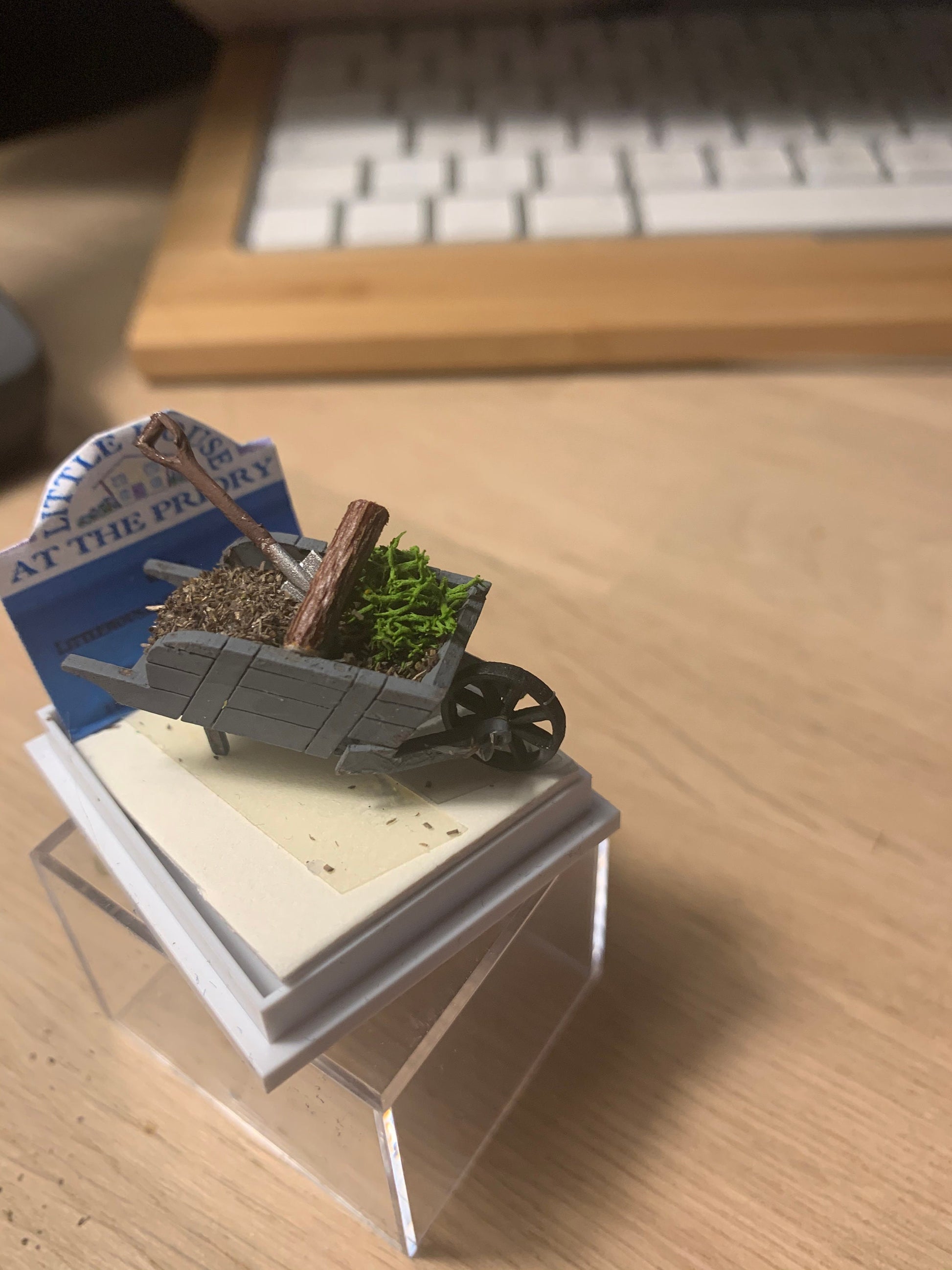 Dolls House Miniatures - Hand Painted 1/48th (1/4inch) quarter scale Garden Wheelbarrow -