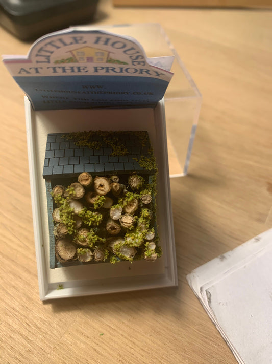 Dolls House Miniatures ( 1/48th - 1:48th - 1/4" - Quarter Inch Scale ) - Hand Made Garden Log Shed