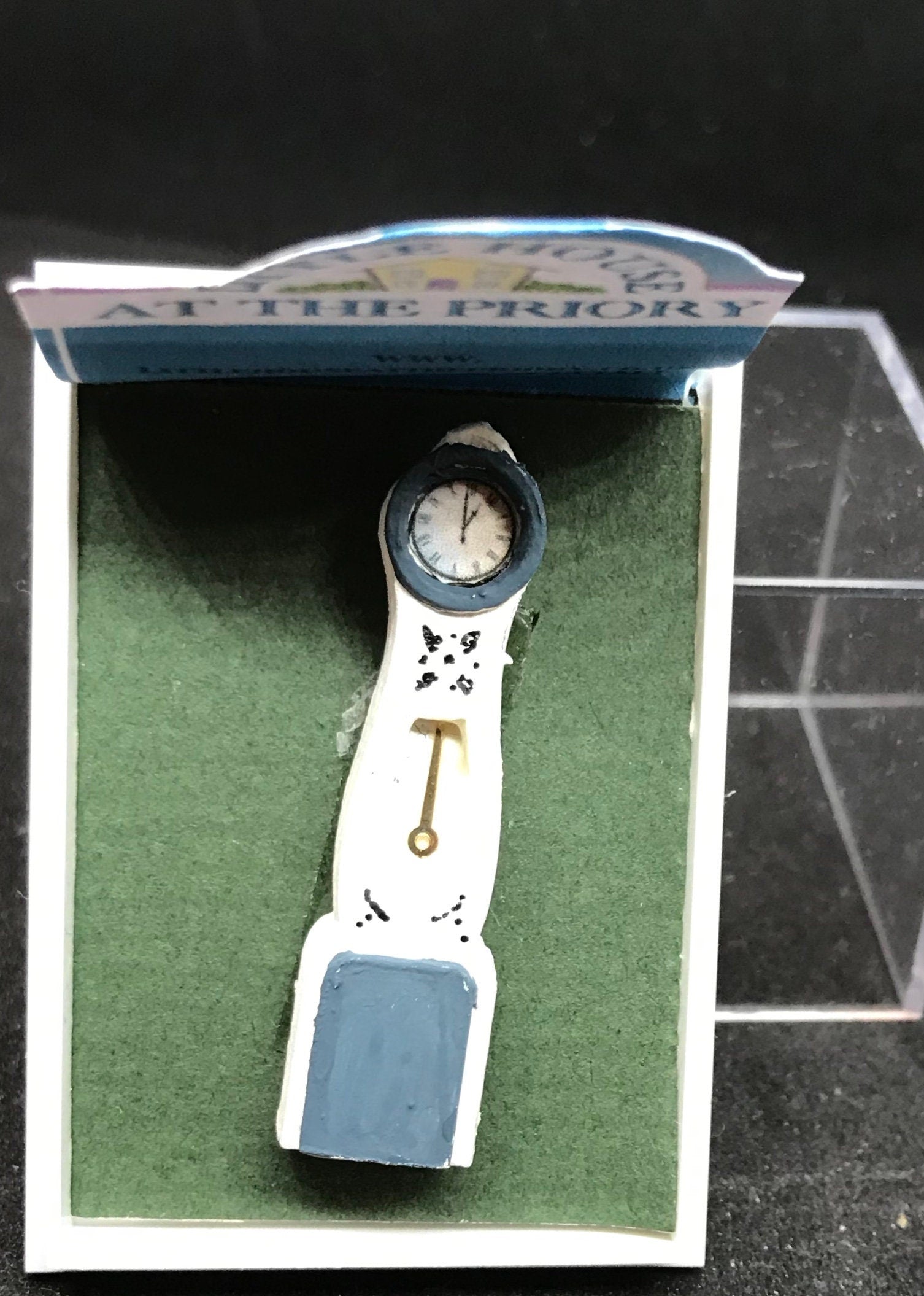 Dolls House Miniatures - Hand Painted Pretty 1/48th (1/4inch) quarter scale Longcase Clock -