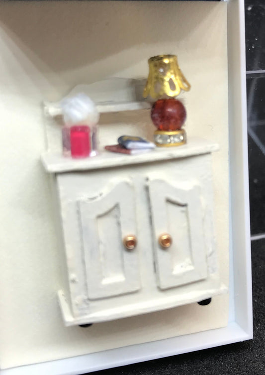 Dolls House Miniatures - Hand Painted Pretty 1/48th (1/4inch) quarter scale - cupboard -