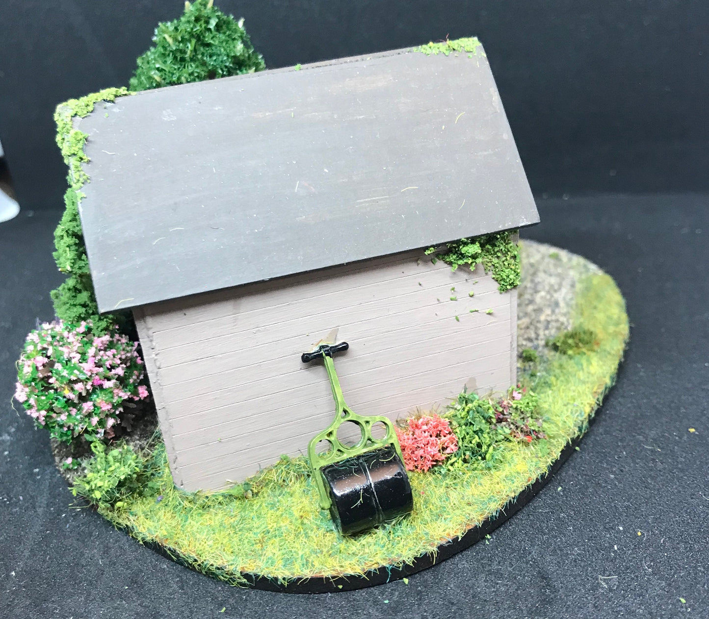 Dolls House Miniatures ( 1/48th - 1:48th - 1/4" - Quarter Inch Scale )  Hand Made Shed Garden Scene ”