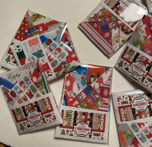 DOLLS HOUSE MINIATURES - Christmas wrapping pack