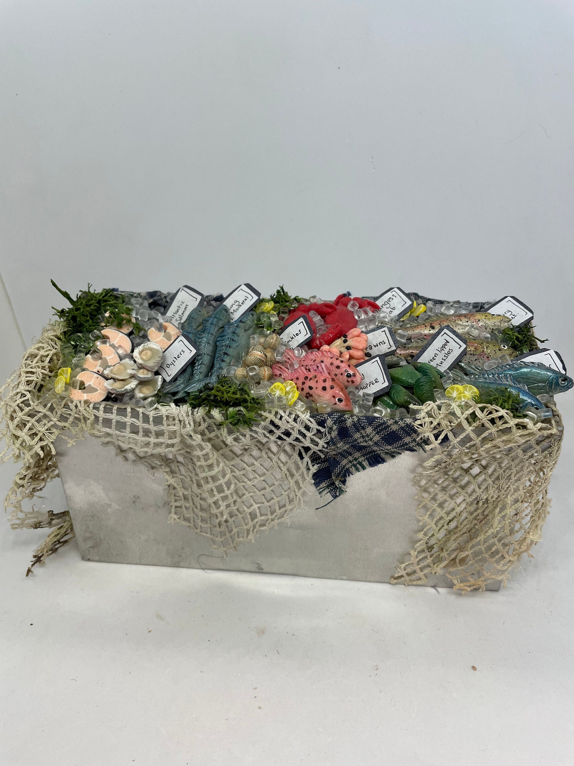 Dolls House Miniatures - 1/12th Fish Counter