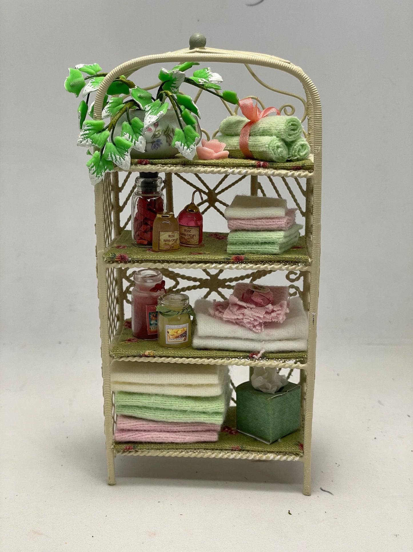 Dolls House Miniatures - Tall Wire Vanity Shelves (various)