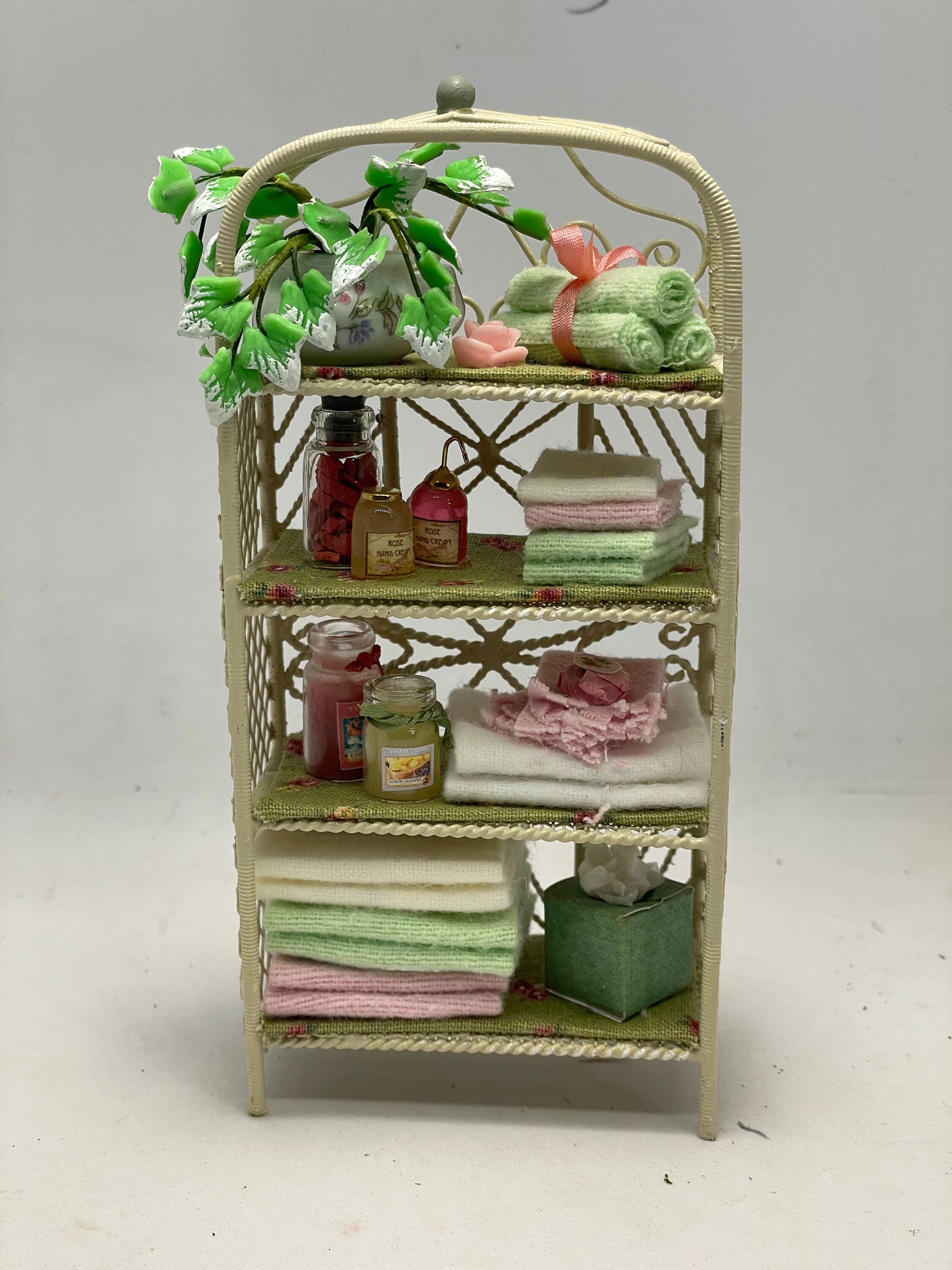 Dolls House Miniatures - Tall Wire Vanity Shelves (various)