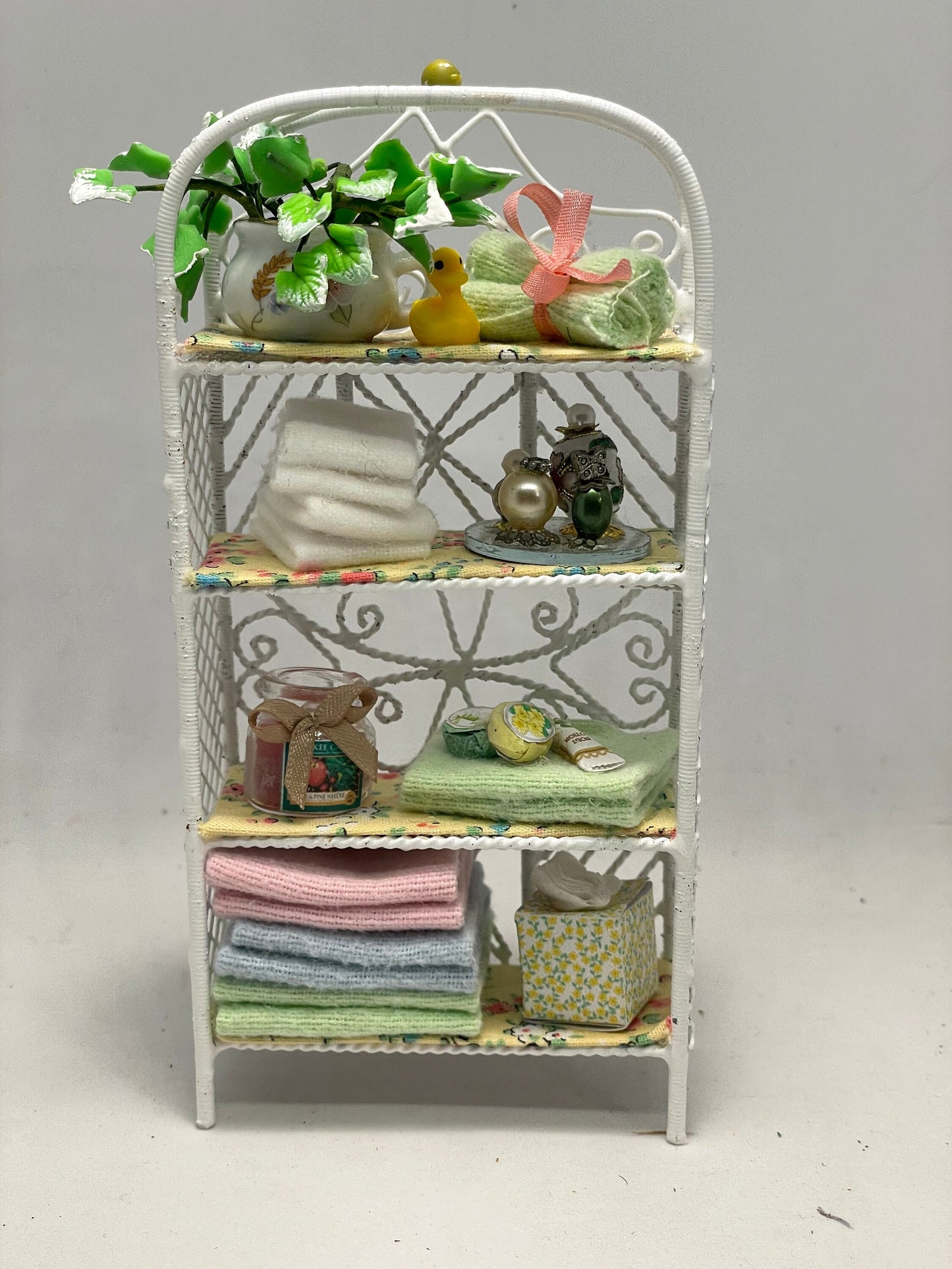 Dolls House Miniatures - Tall Wire Vanity Shelves (various)