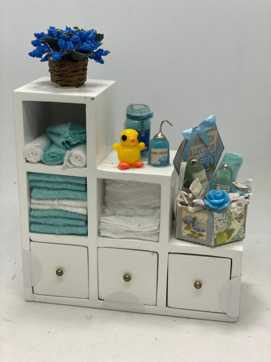 Dolls House Miniatures - Stepped Vanity Bathroom Shelf