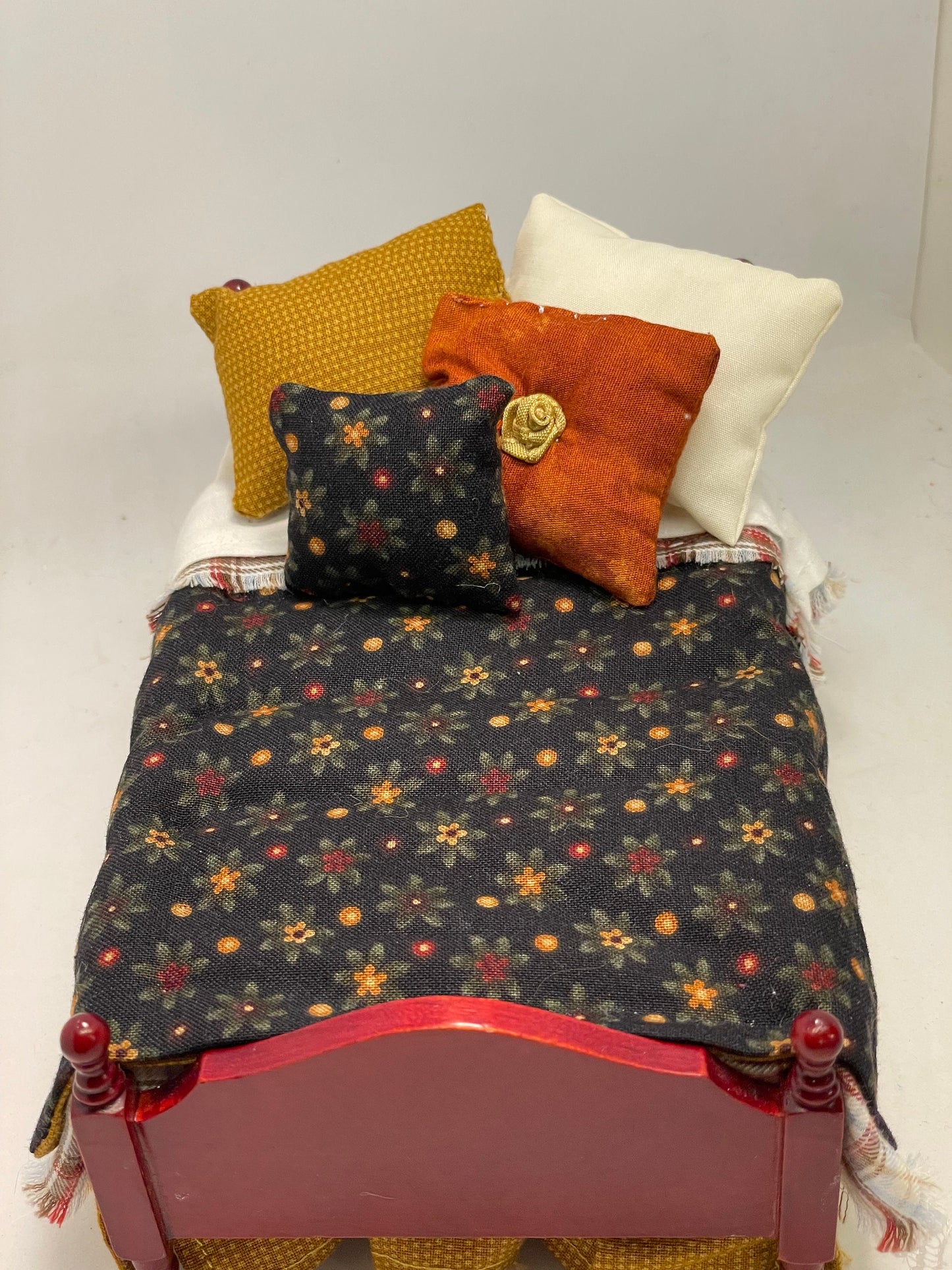 Dolls House Luxury Handmade Mahogany 1/12th Single Bed - "Kenneth"