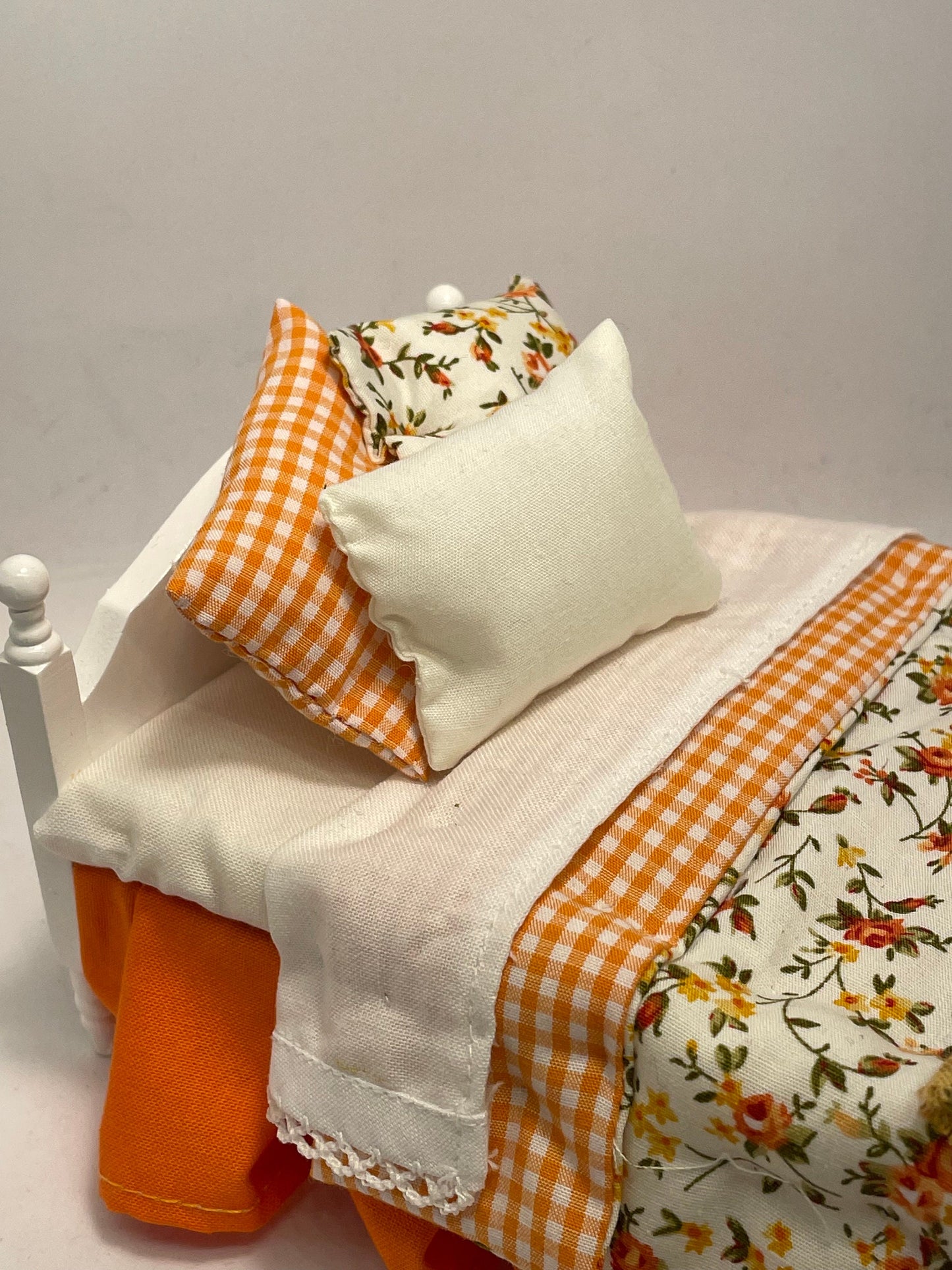 1/12th single bed - Dahlia