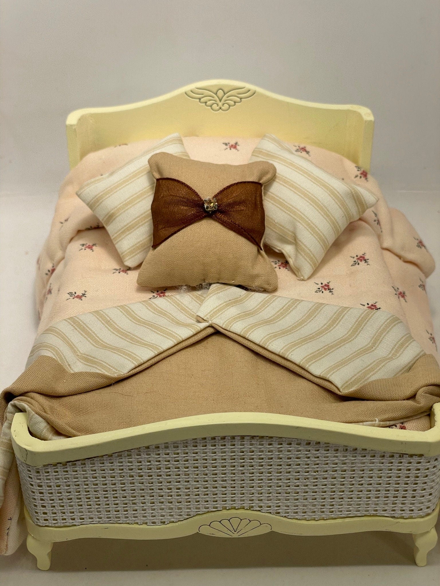 Dolls House Luxury Dressed 1/12th Double Bed - Adele