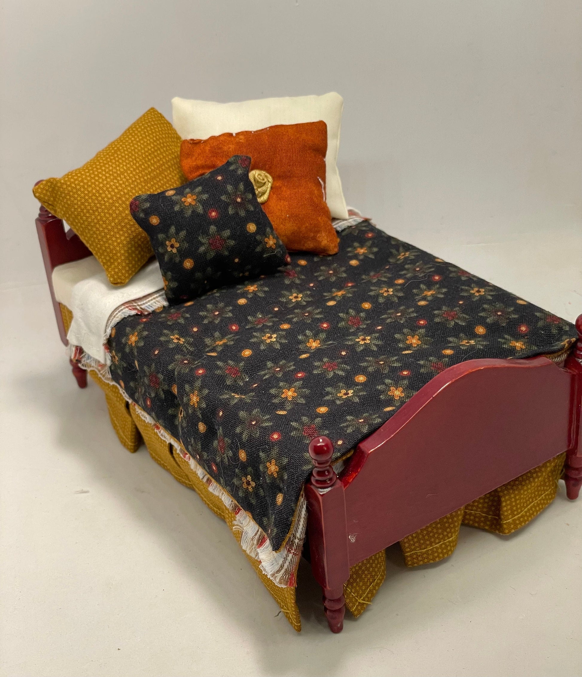 Dolls House Luxury Handmade Mahogany 1/12th Single Bed - "Kenneth"