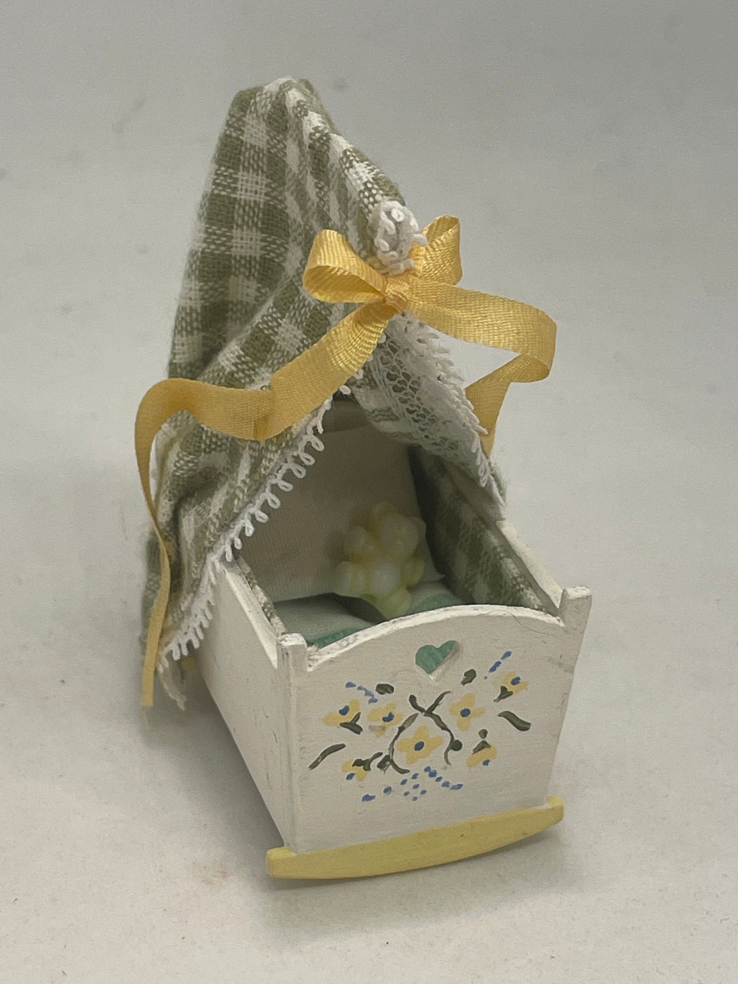 DOLLS HOUSE MINIATURES -   1/24th / 1:24th / Half Inch Scale  - Rocker Cradle / Cot /  Crib green