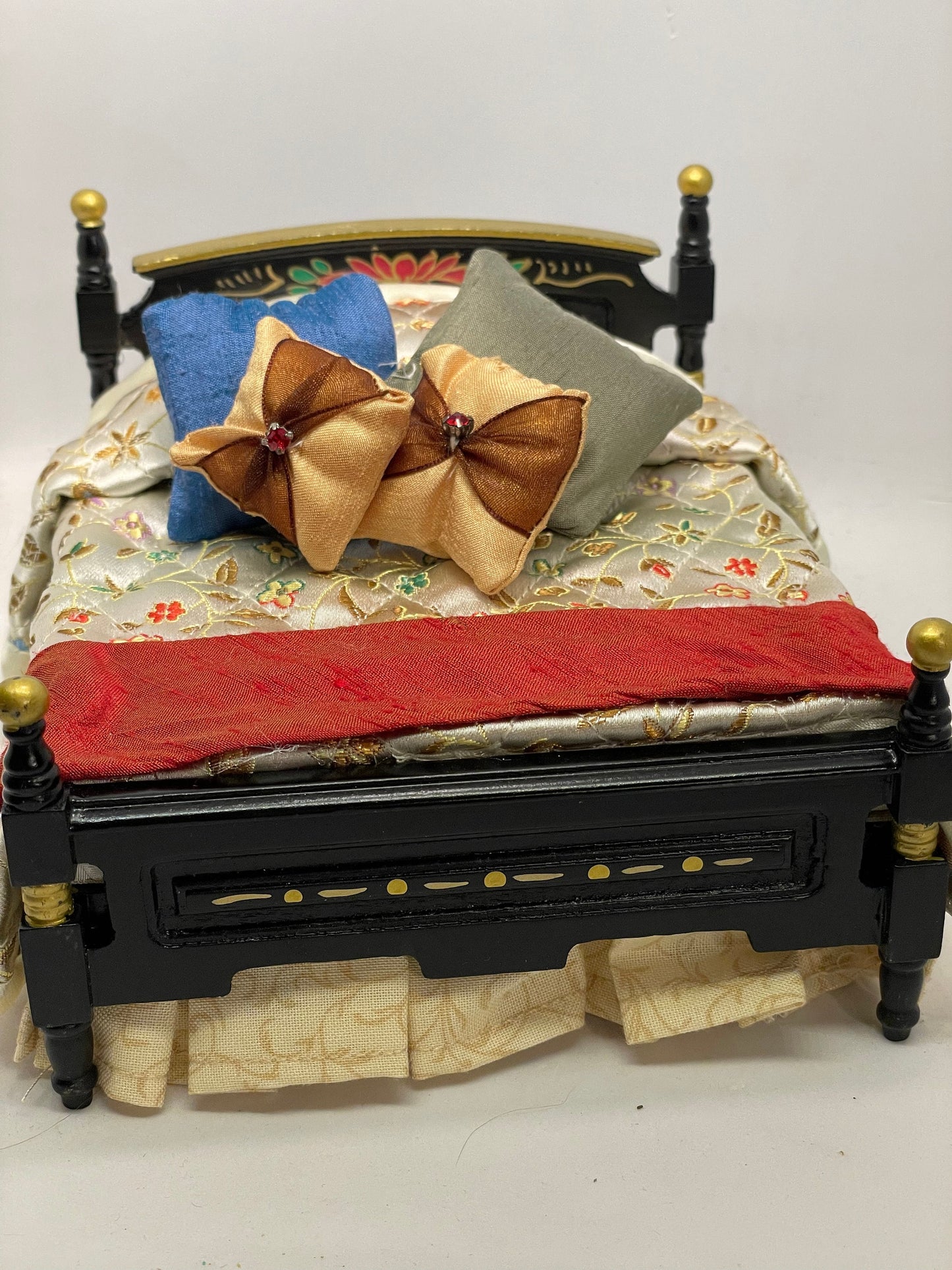 Dolls House Luxury Dressed 1/12th Double Bed - Sophia