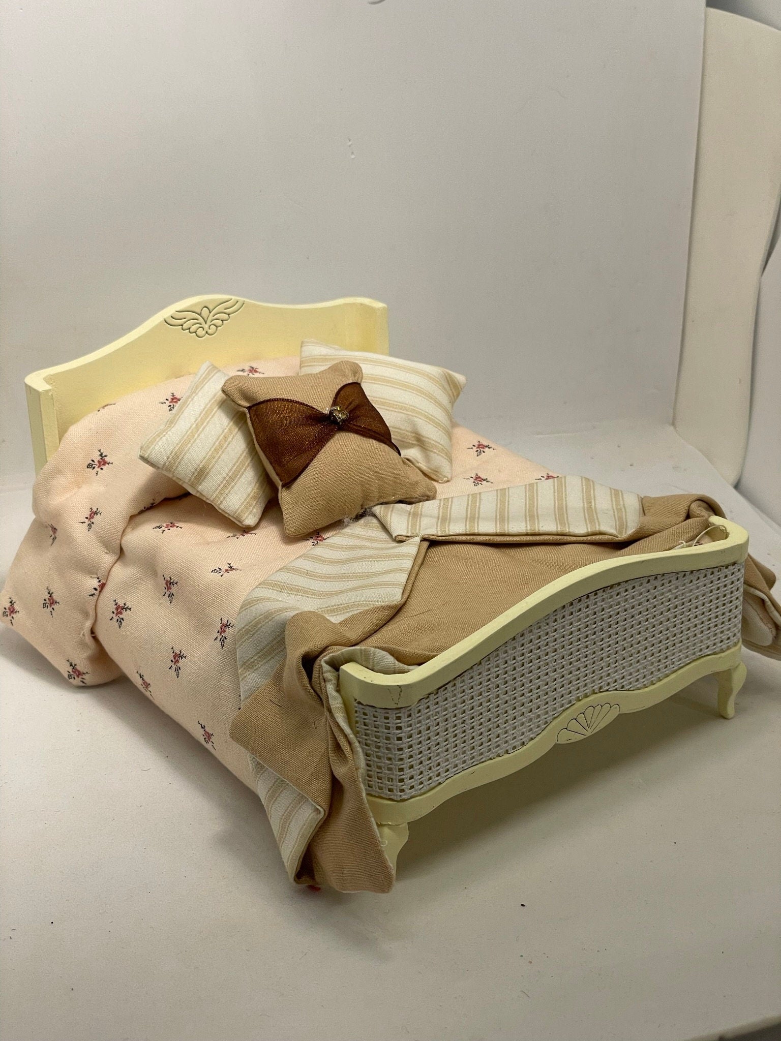 Dolls House Luxury Dressed 1/12th Double Bed - Adele