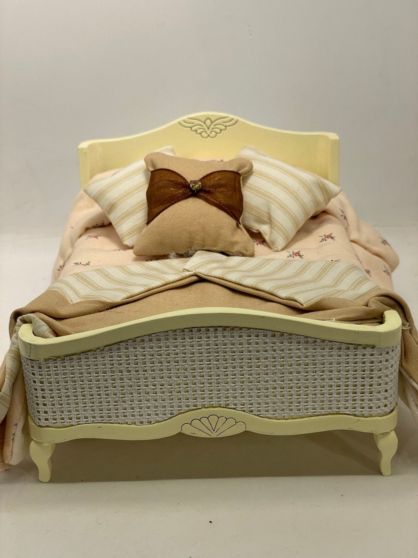 Dolls House Luxury Dressed 1/12th Double Bed - Adele