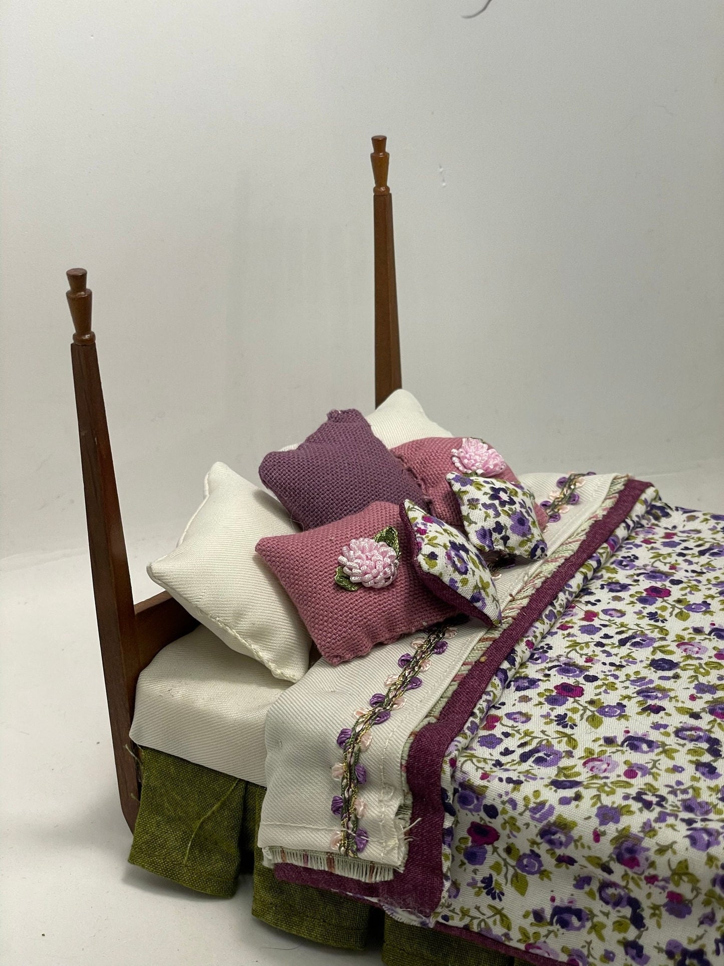 Dolls House Dressed 1/12th Double Poster Bed - Maggie