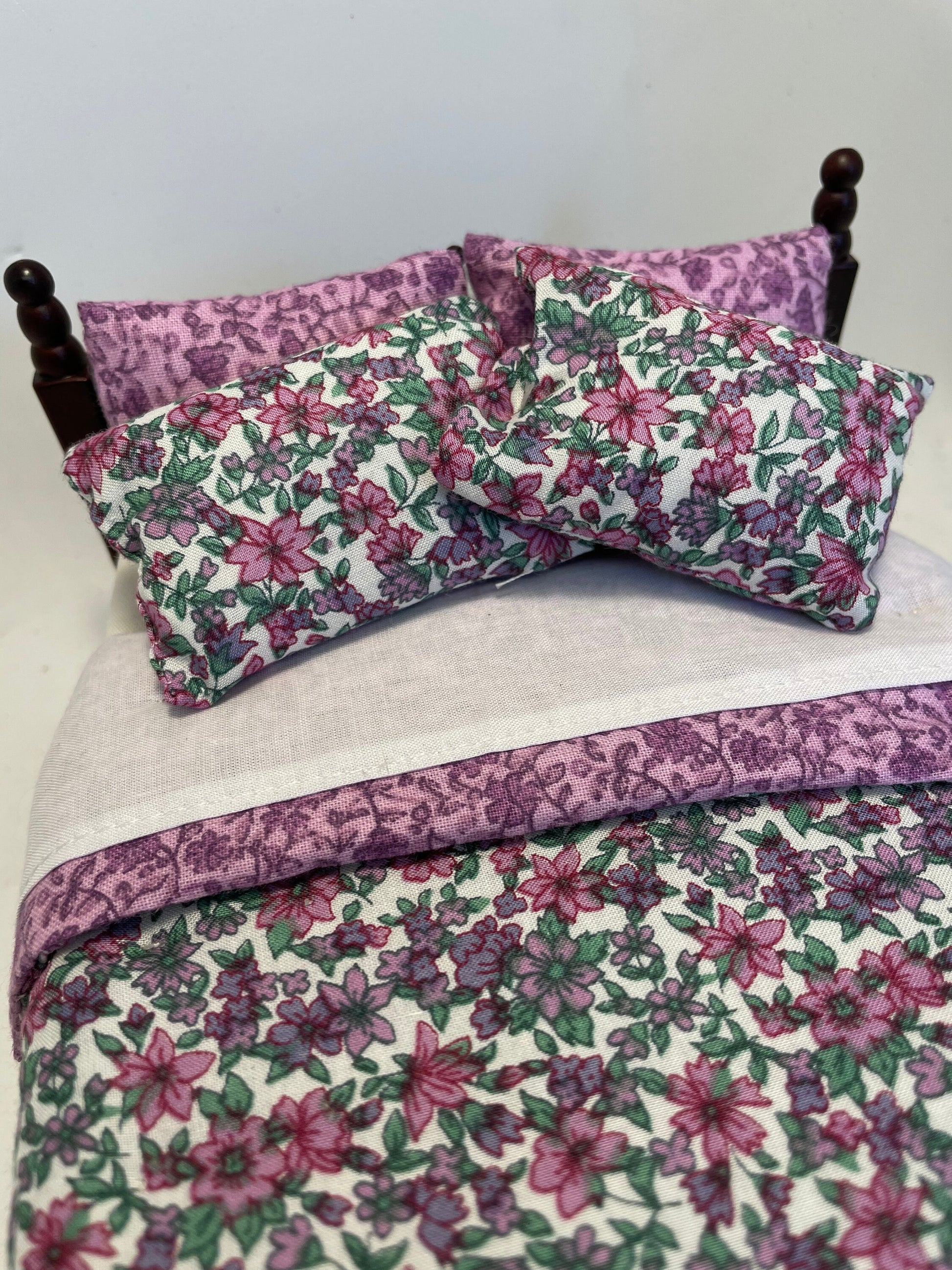 Dolls House Dressed 1/12th Double Bed - Jane