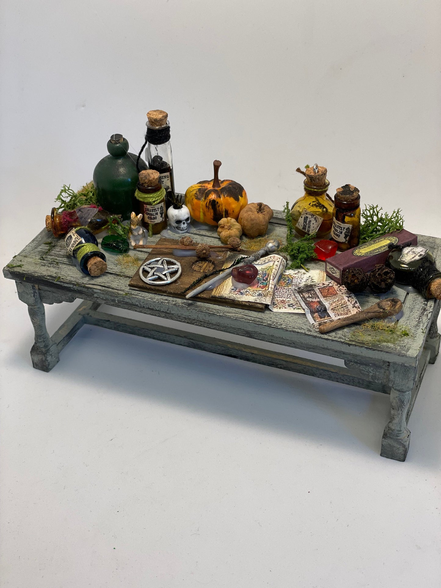 Dolls House Miniatures - 1/12 Witchcraft Spooky Table