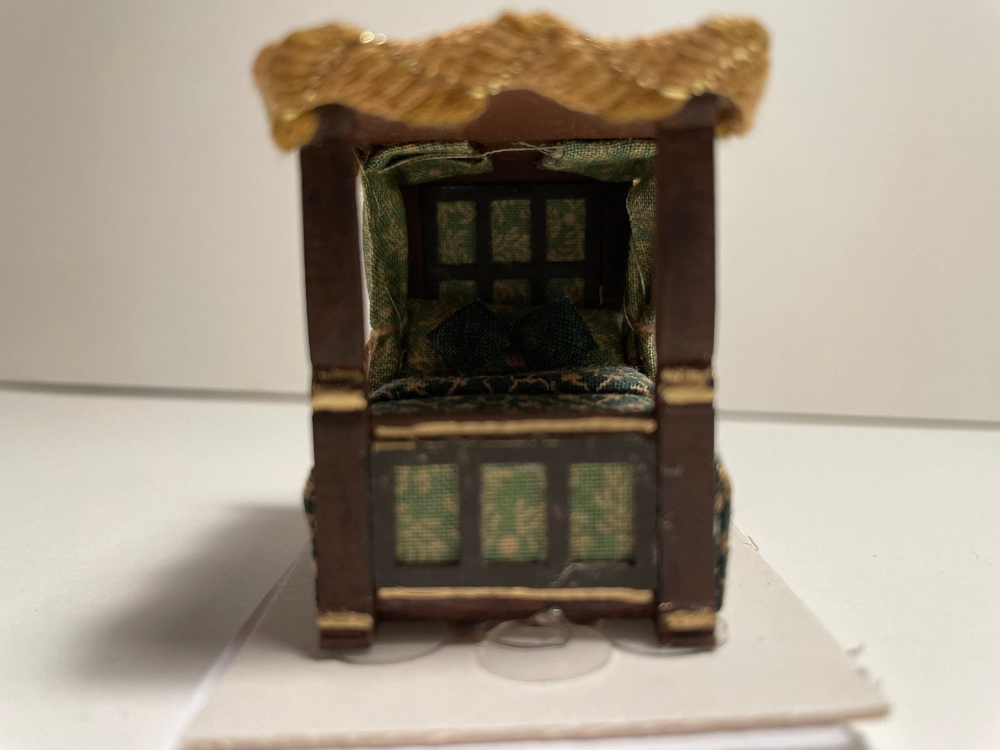 Dolls House Miniatures ( 1/48th - 1:48 - 1/4" - Quarter Inch Scale )  - 4 Poster Bed - Catherine