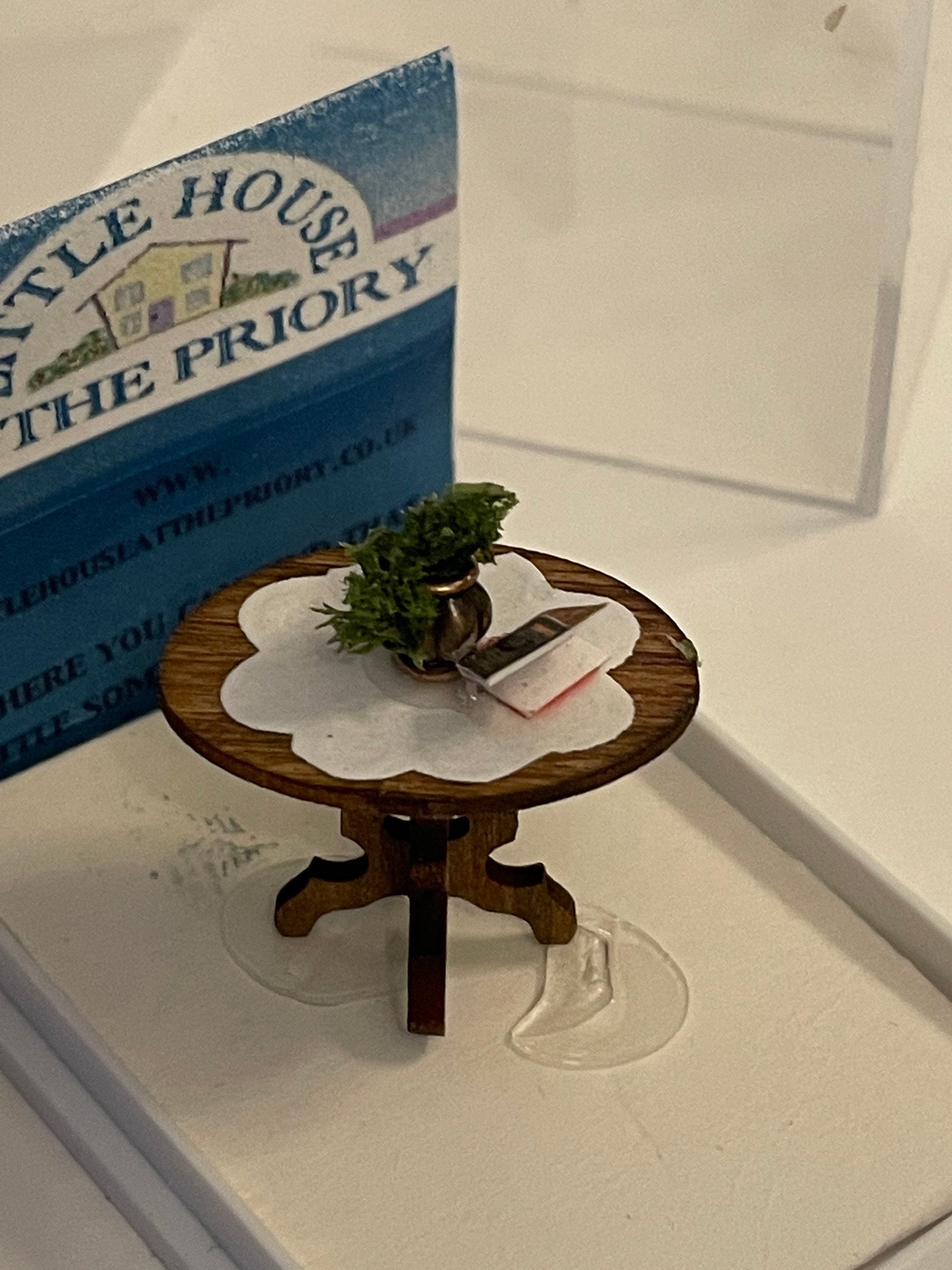 Dolls House 1/48th - Occasional Table