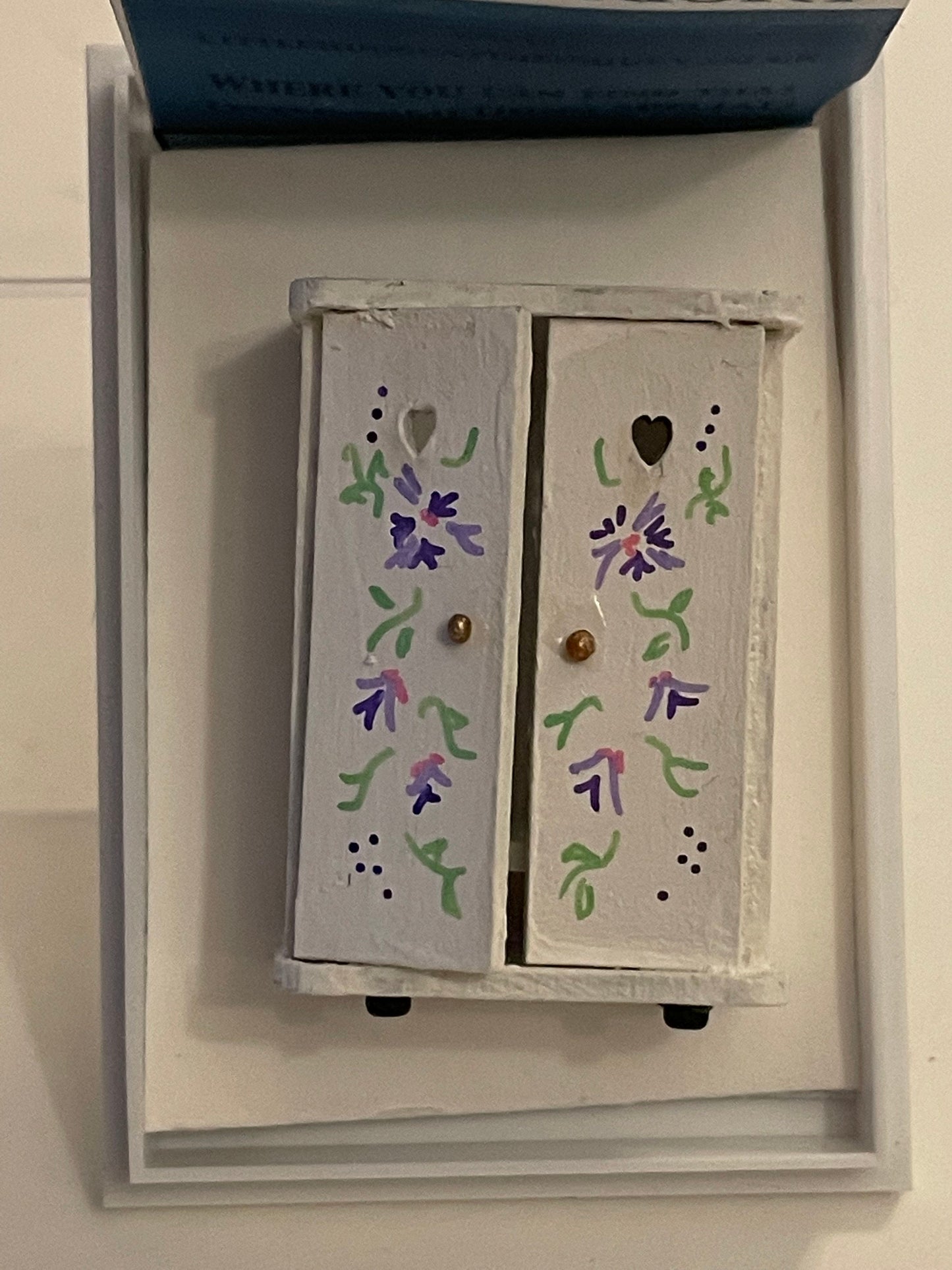 Dolls House 1/48th - Floral Wardrobe