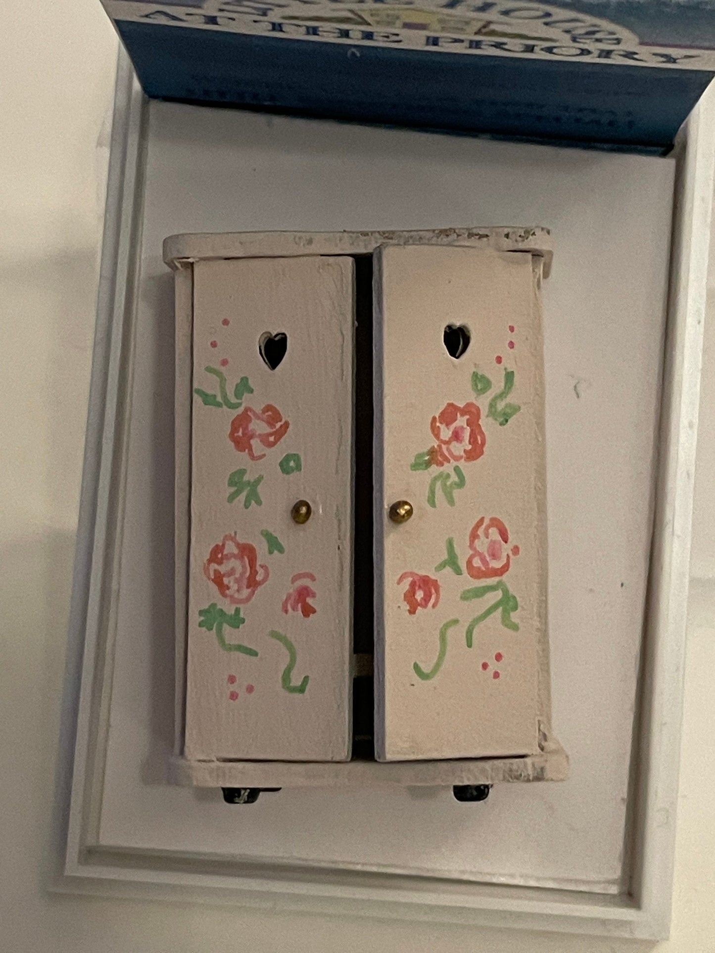 Dolls House 1/48th - Floral Wardrobe