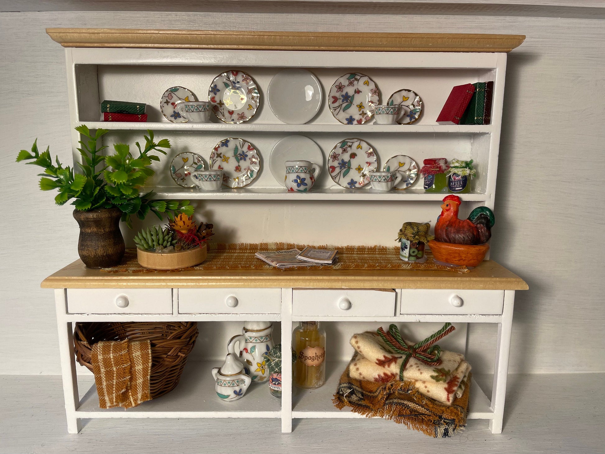 Dolls House Miniatures - Large Kitchen Dresser / Hutch