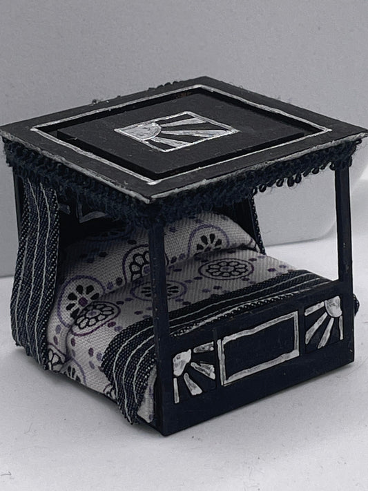 Dolls House 1/48th / 1:48 /Quarter Scale -  Deco Four Poster bed - Eva
