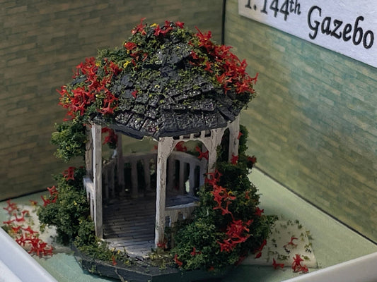 Dolls House Miniatures 1/144th  / 1:144 / Micro  / Dutch Scale Summer House / Gazebo