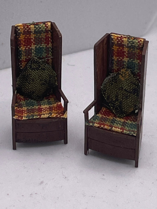 Dolls House 1/48th / 1:48 /Quarter Scale - s/2 High Back Chairs