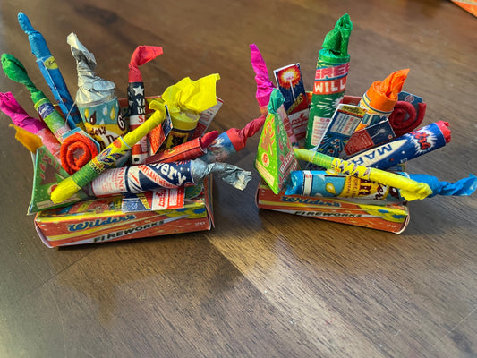 Dolls House Miniatures - Firework Counter(2 sizes)