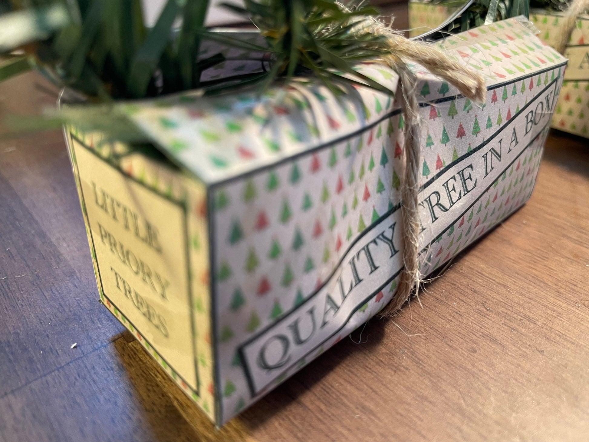 Dolls house Miniatures - Christmas Tree in box (display only)